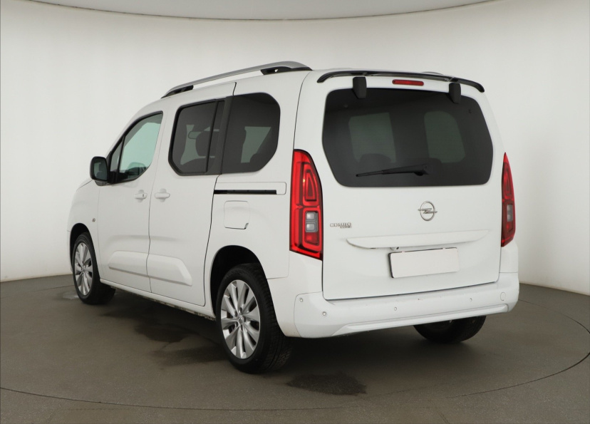 Opel Combo, 2021