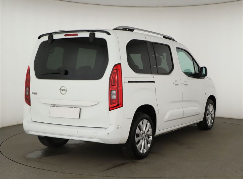 Opel Combo, 2021