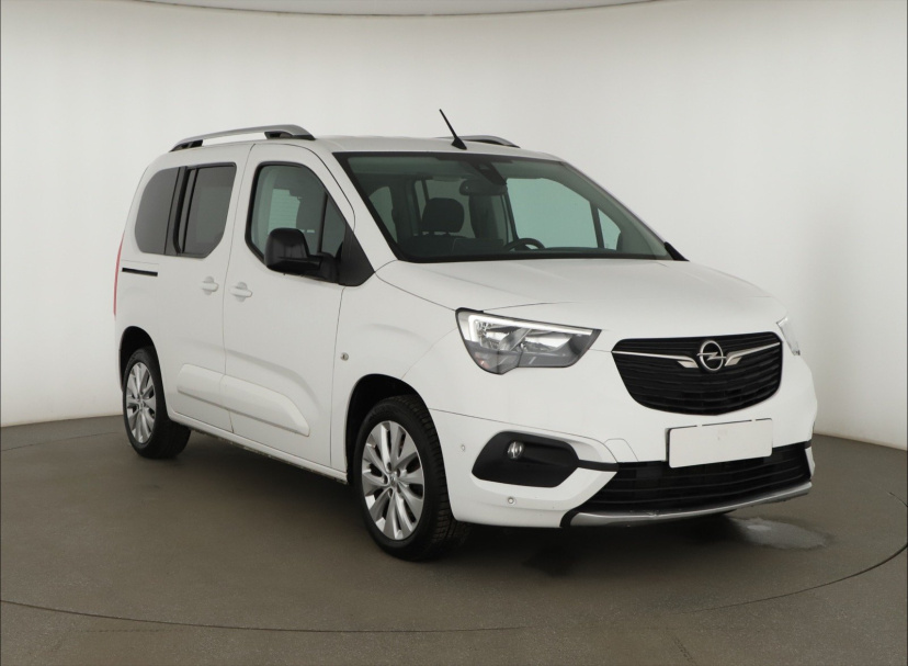 Opel Combo, 2021
