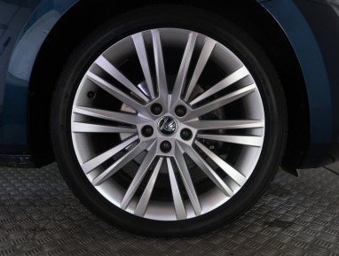 Škoda Superb - 2022