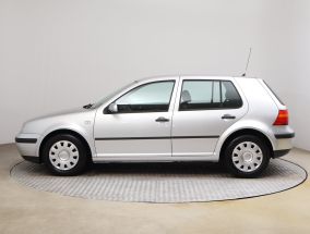 Volkswagen Golf - 2002