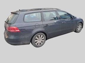 Volkswagen Passat - 2011