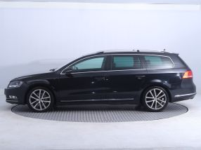 Volkswagen Passat - 2011