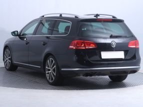 Volkswagen Passat - 2011