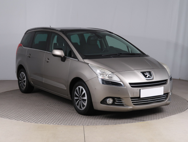 Peugeot 5008 2012