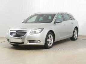 Opel Insignia - 2013