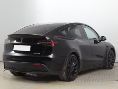 Tesla Model Y - 2022
