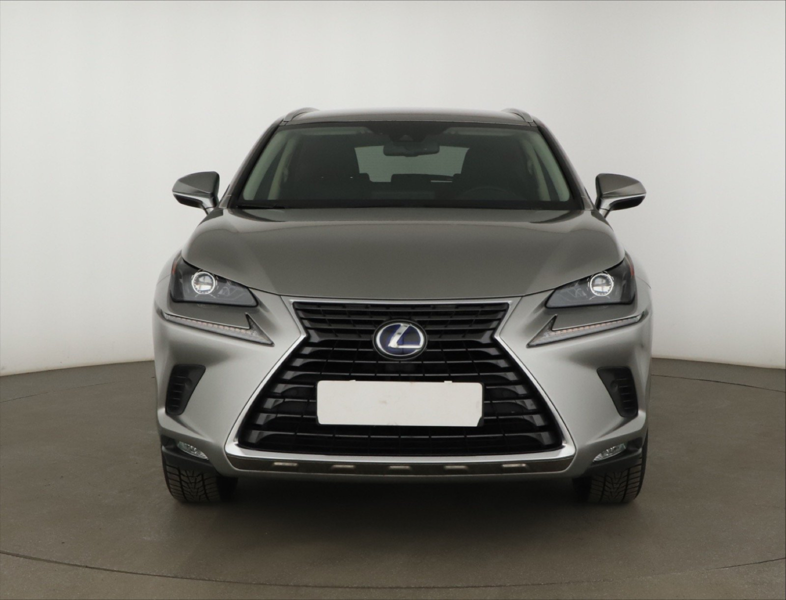 Lexus NX - 2021