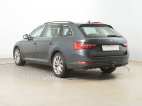 Škoda Superb - 2016