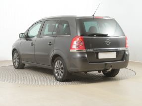 Opel Zafira - 2011