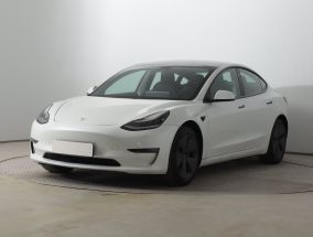 Tesla Model 3 - 2020