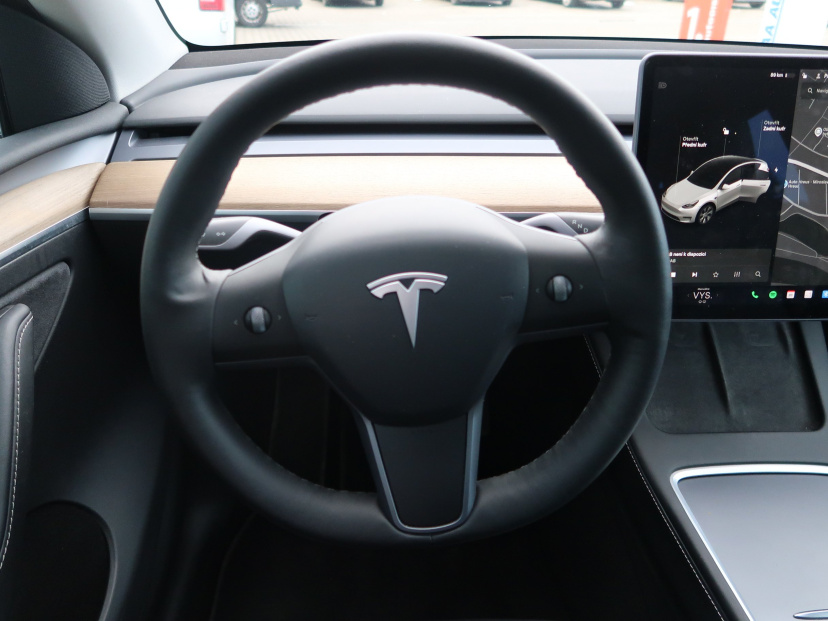 Tesla Model Y, 2021