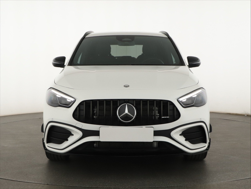 Mercedes-Benz GLA, 2026