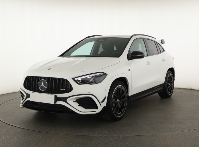 Mercedes-Benz GLA, 2026