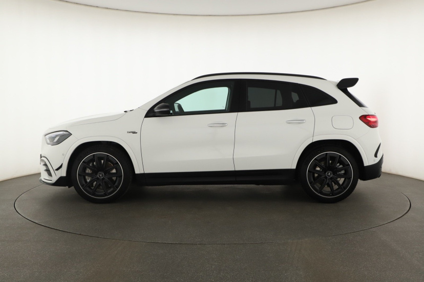 Mercedes-Benz GLA, 2026