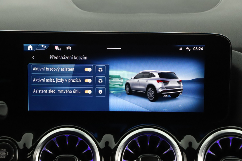 Mercedes-Benz GLA, 2026