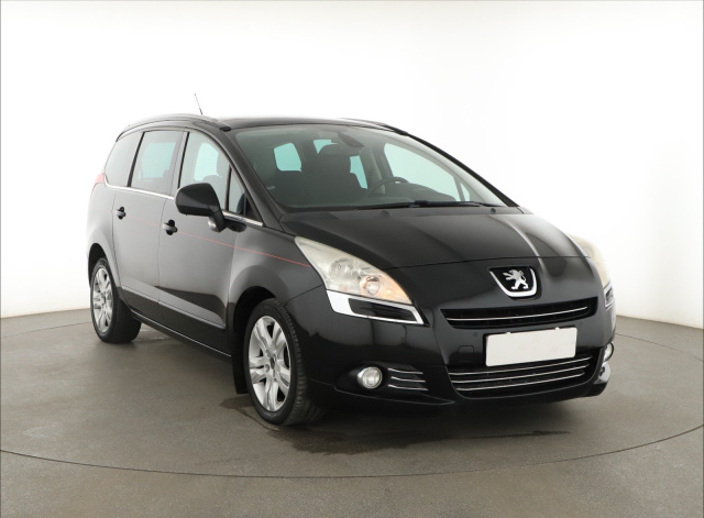 Peugeot 5008 2012