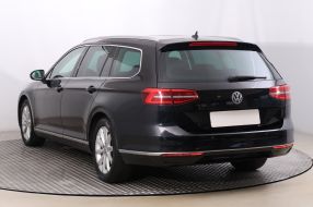 Volkswagen Passat - 2015