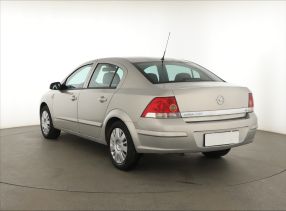 Opel Astra - 2008