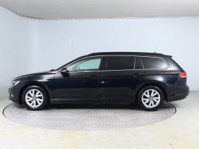 Volkswagen Passat - 2015