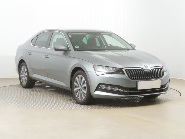 Škoda Superb 2021