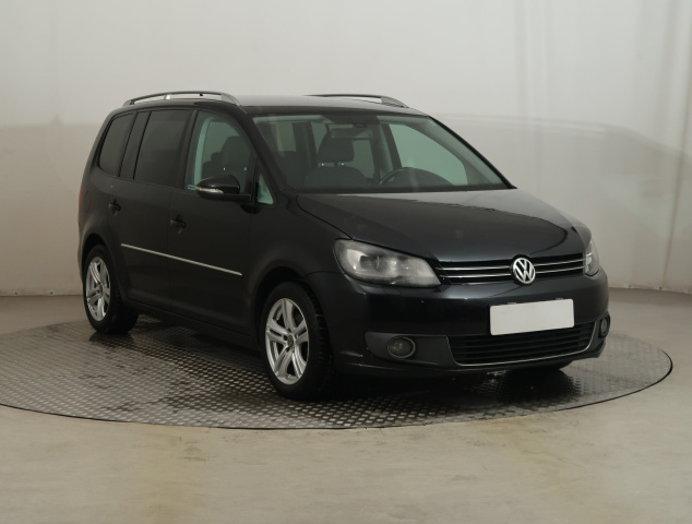Volkswagen Touran, 2011