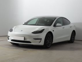 Tesla Model 3 - 2020