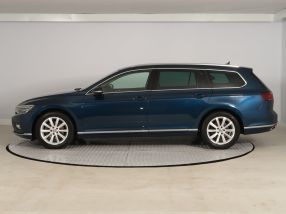 Volkswagen Passat - 2020