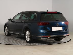 Volkswagen Passat - 2020
