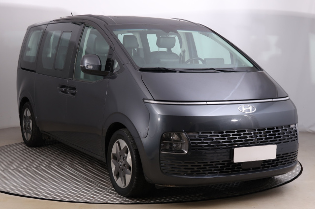 Hyundai Staria 2022