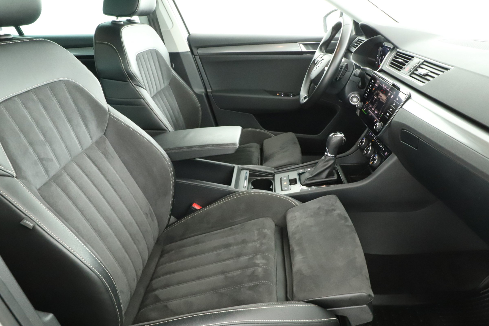 Škoda Superb - 2021