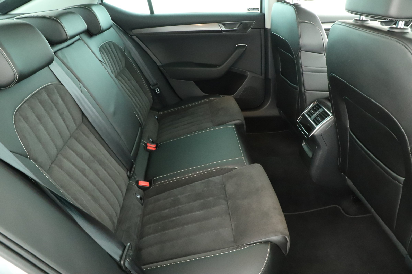 Škoda Superb - 2021