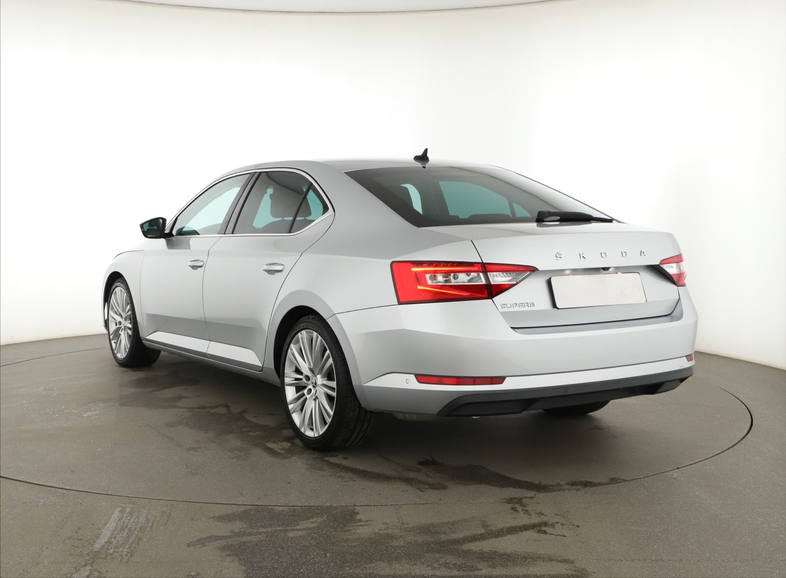 Škoda Superb - 2021