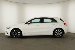 Mercedes-Benz A - 2022