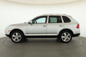 Porsche Cayenne - 2005