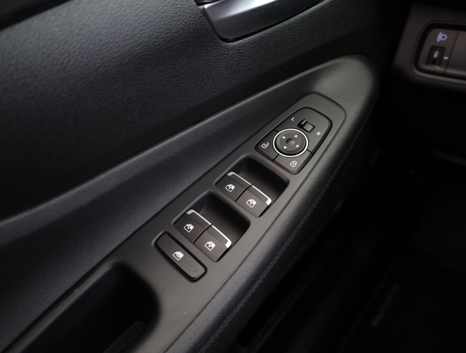 Hyundai Santa Fe - 2023