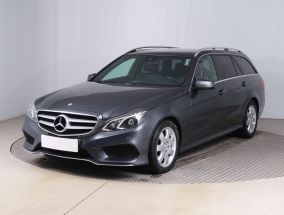 Mercedes-Benz E - 2015