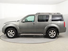 Nissan Pathfinder - 2007
