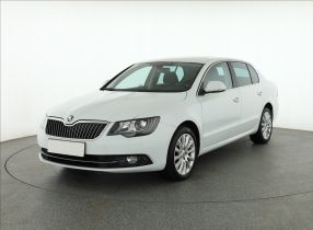 Škoda Superb - 2015