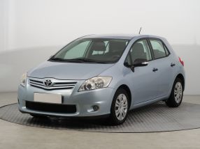 Toyota Auris - 2011