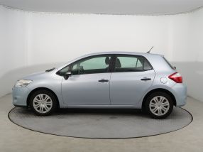 Toyota Auris - 2011