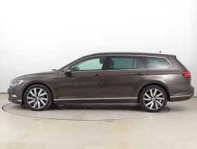 Volkswagen Passat - 2016
