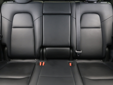 Tesla Model Y - 2024