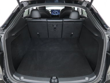 Tesla Model Y - 2024