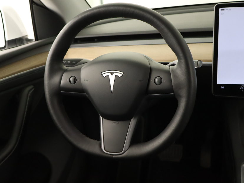 Tesla Model Y, 2022
