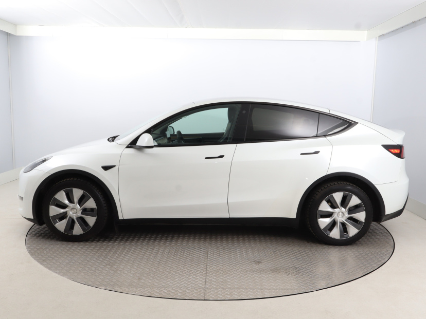 Tesla Model Y, 2022