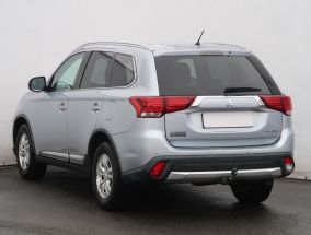 Mitsubishi Outlander - 2017