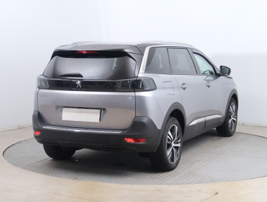 Peugeot 5008 - 2024
