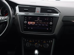 Volkswagen Tiguan - 2018