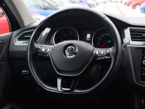 Volkswagen Tiguan - 2018